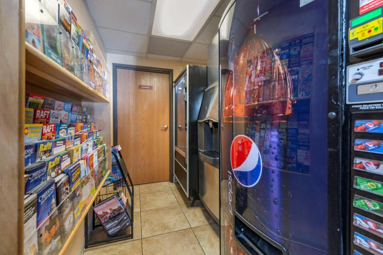 Comfort Inn Denver Southeast Area Аурора Екстериор снимка